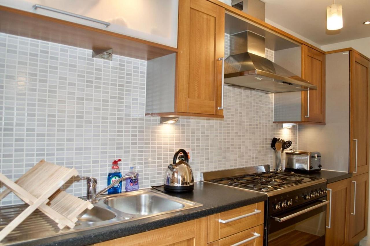 אדינבורו Modern 2 Bedroom City Centre Flat מראה חיצוני תמונה